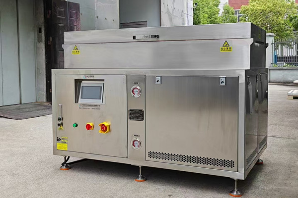 开元游戏大厅app-152℃超低温淬火冷冻箱，极致低温技术开启工业冷冻新时代